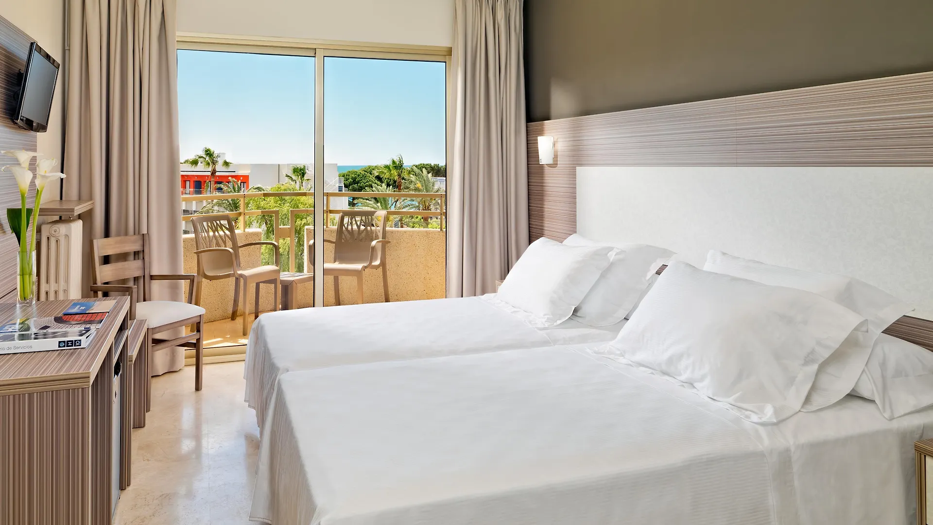 H10 Cambrils Playa Hotel
