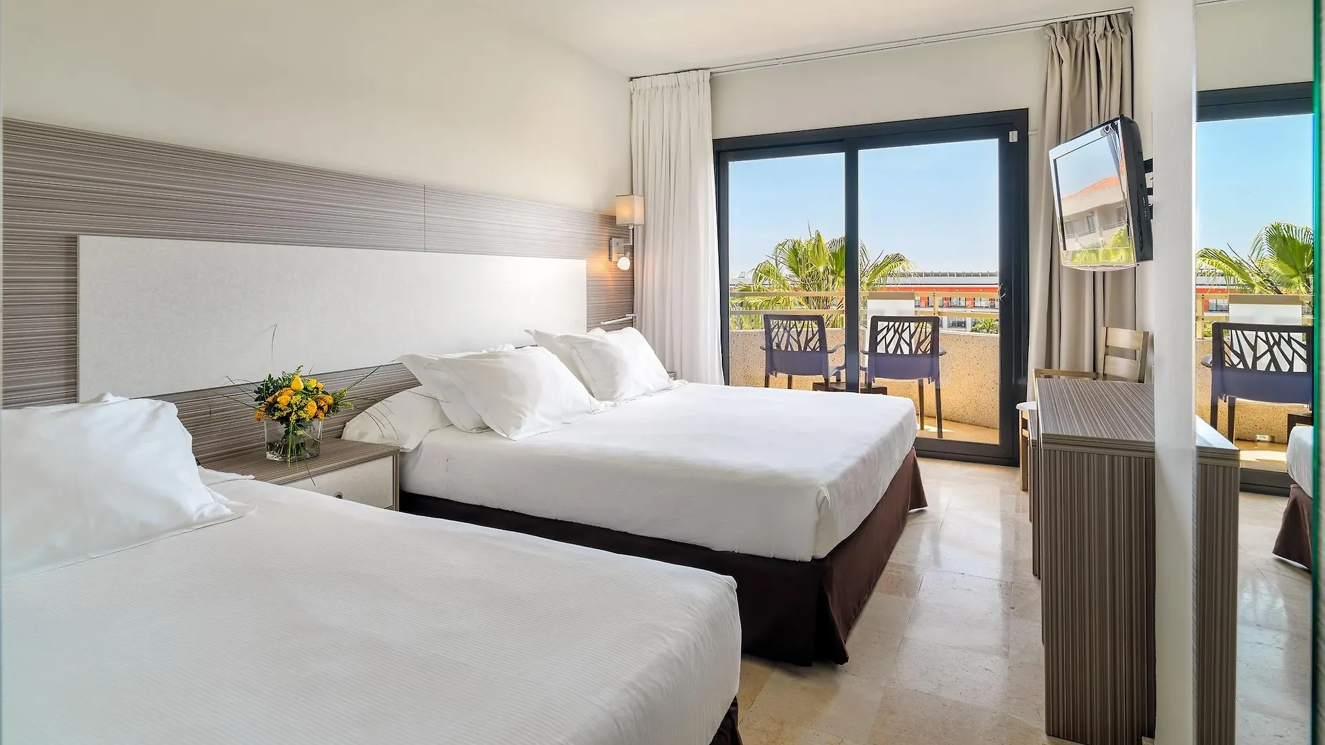 Hotel H10 Cambrils Playa Spagna