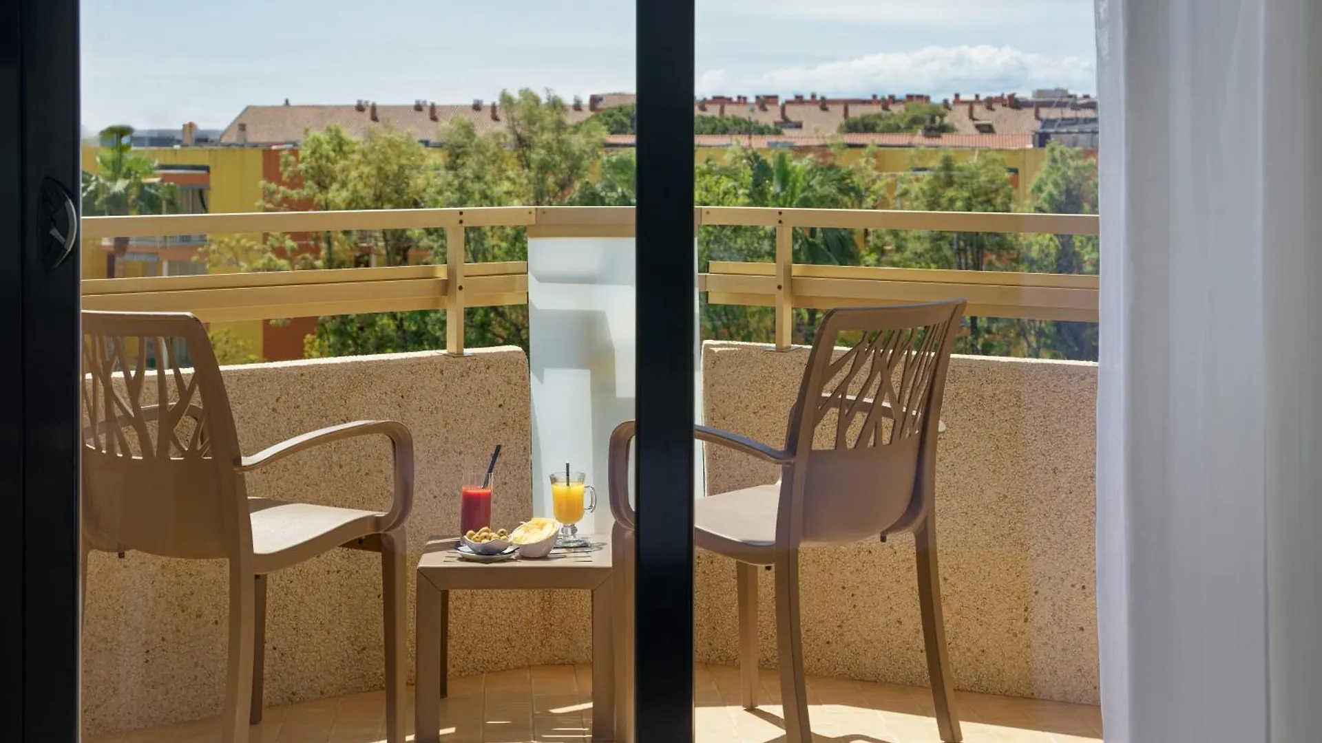 ****  H10 Cambrils Playa Hotell Spanien